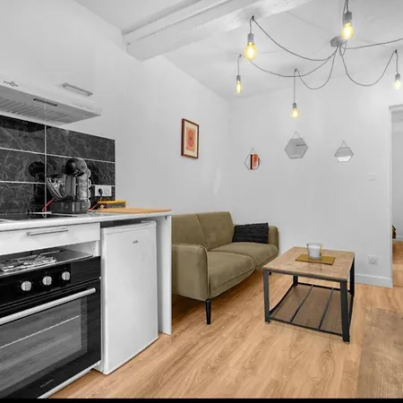 Grand Deux Pieces - Proche Metro - Terrasse Apartman